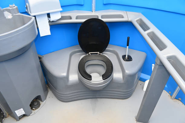 Best Luxury portable toilet rental  in Calverton, NY